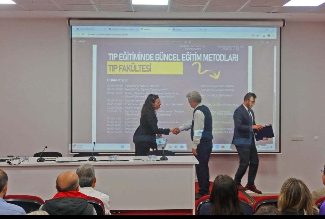 ''Tıp Eğitiminde Güncel Eğitim Metodları'' Eğitimi Gerçekleştirildi